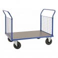 Kongamek Plattformwagen in blau 1166x700x1020mm mit MDF-Platte und 2 Schiebebügeln mit Gummibereifung ohne Bremse