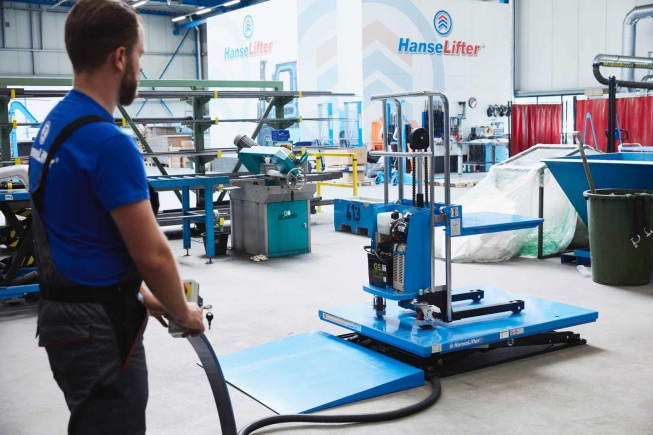 HanseLifter Hubtisch HTF-G 230V oder 380V mit Auffahrrampe Hubhöhe 840mm Tragkraft 1000kg
