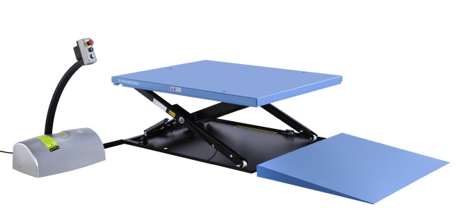 HanseLifter Hubtisch HTF-G 230V oder 380V mit Auffahrrampe Hubhöhe 840mm Tragkraft 1000kg