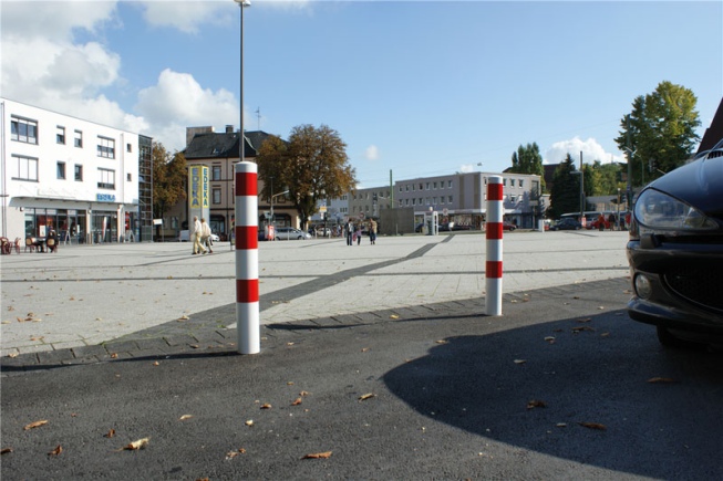 Schake Absperrpfosten herausnehmbar aus Stahlrohr Ø108x2,9mm mit Stahlkappe 900mm Überflur