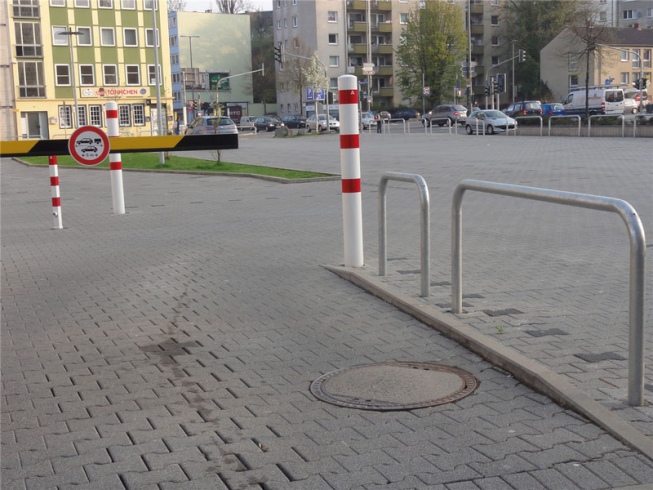 Schake Stahlrohrpoller herausnehmbar Ø152x3,2mm mit Profilzylinderschloss 1500mm Gesamtlänge