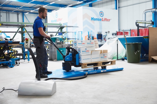HanseLifter Hubtisch HTF-G 230V oder 380V mit Auffahrrampe Hubhöhe 840mm Tragkraft 1000kg