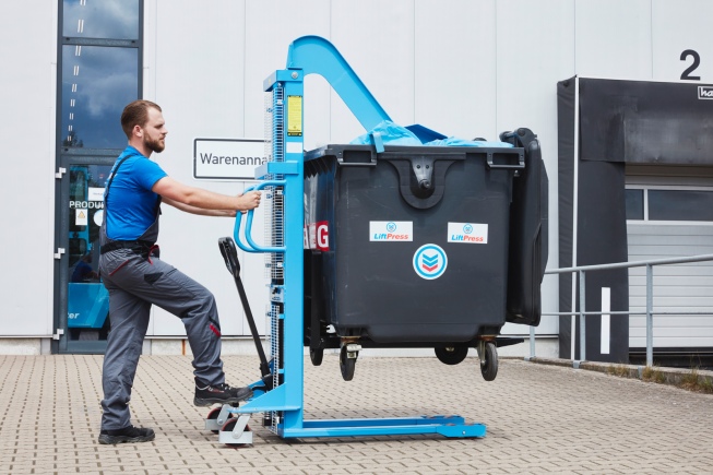 Hanselifter Müllpresse LiftPress LP1100 + Hochhubwagen SDJ1016 Tragkraft 1000kg Hubhöhe bis 1600mm